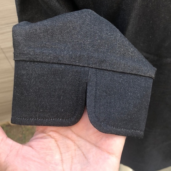 Button down Blouse Size Medium New with tags - Picture 6 of 9